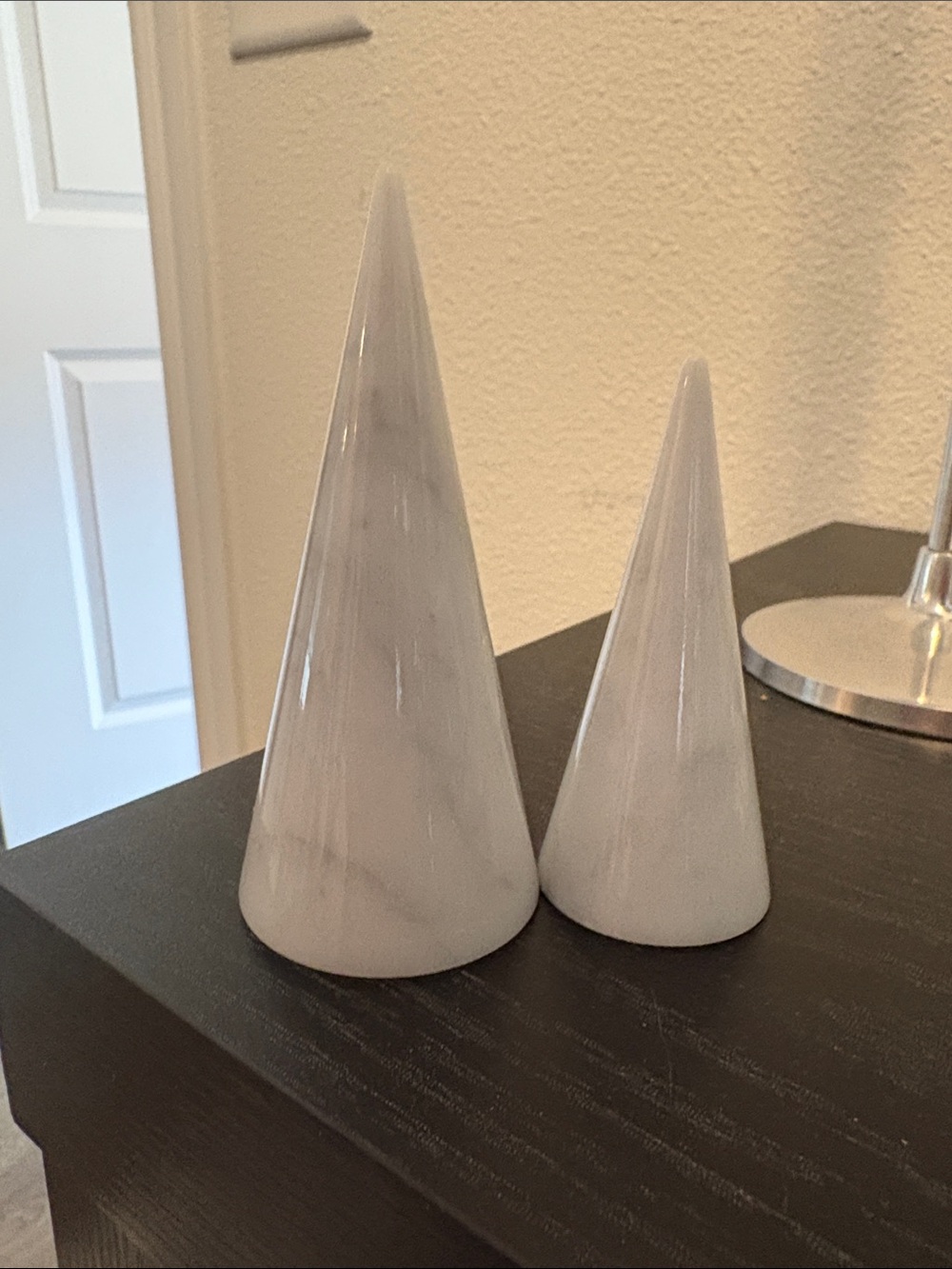 Decorative Marble-Look Cone Ring Holders